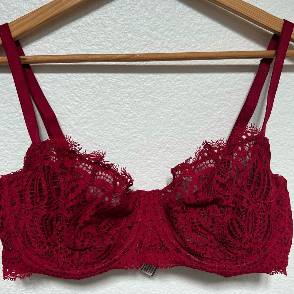 Sexy Red Victoria’s Secret Dream Angels Bra without padding